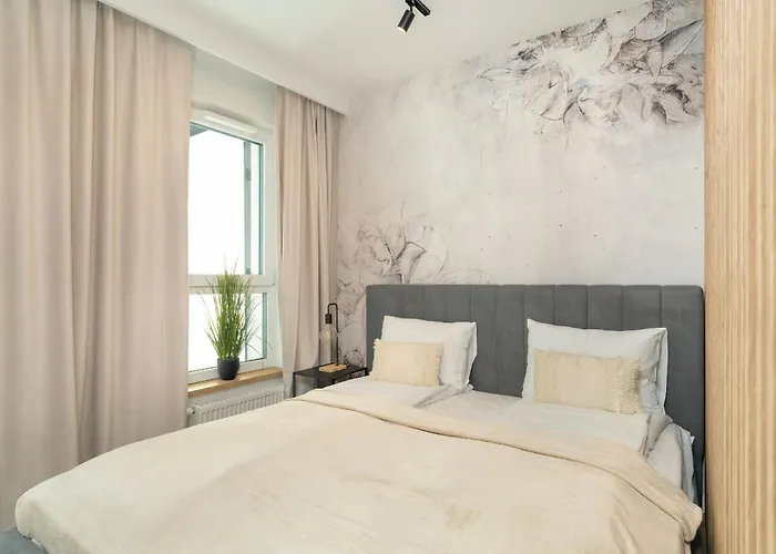 Cozy Studio With Parking In Poznan By Noclegi Renters