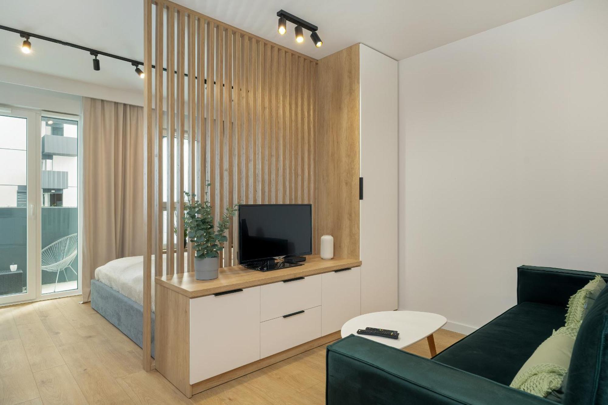 Cozy With Parking In By Renters * Poznań