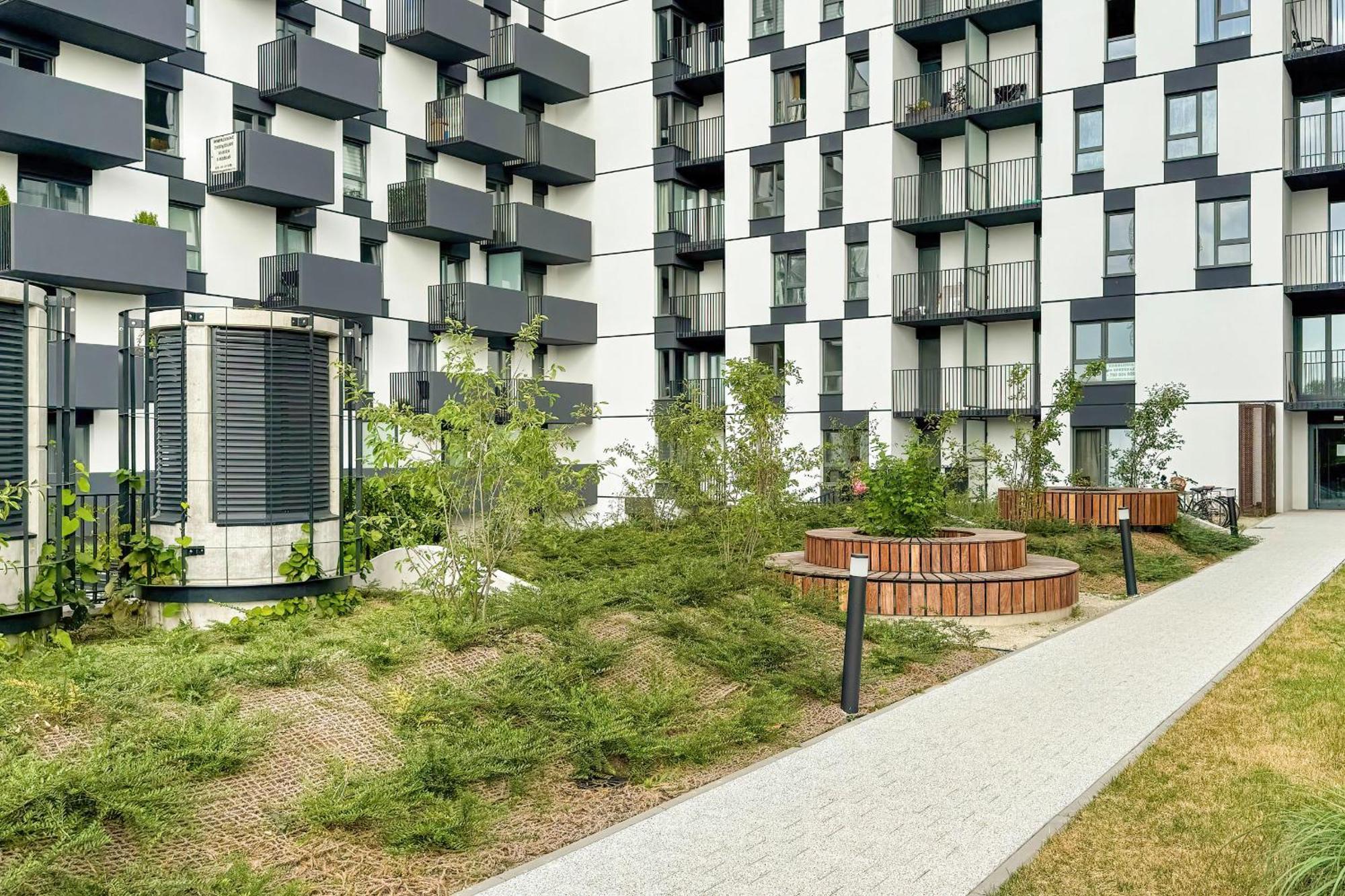 Apartamento Cozy With Parking In By Renters Poznań